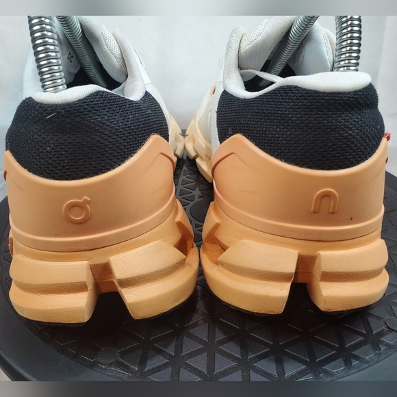 On Running Womens Cloud Flyer Running Training Shoes White Sand Orange SIZE 8 - Picture 4 of 14